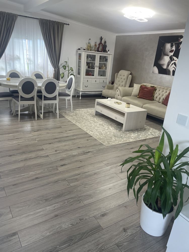 Penthouse de vanzare sau schimb cu , casa . Sibiu