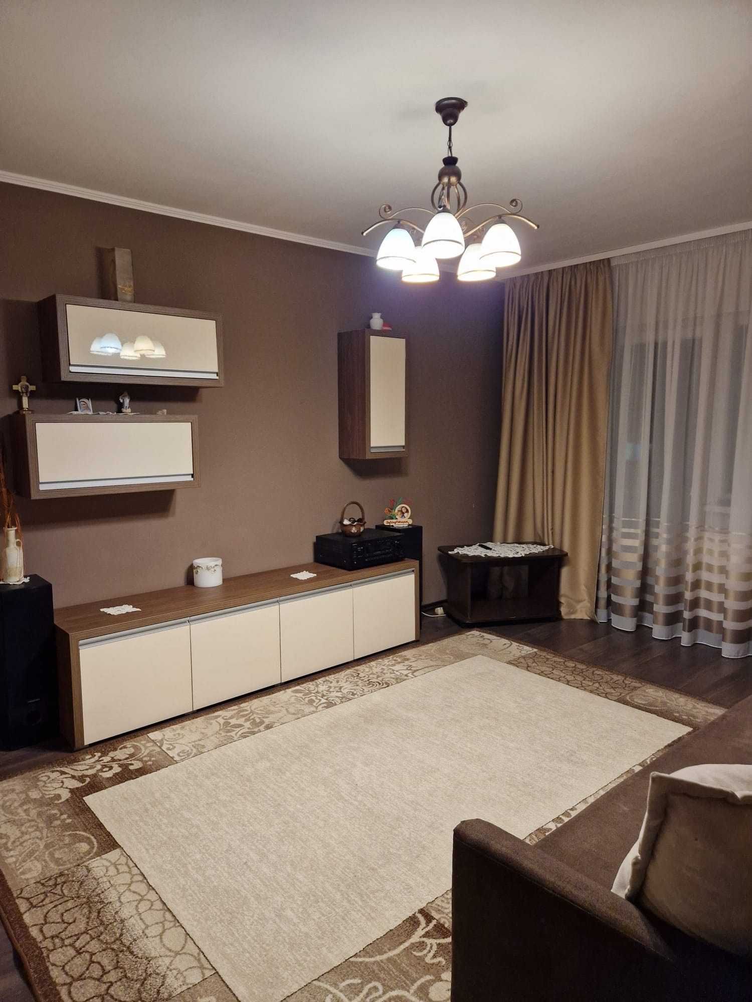 Apartament cu 3 camere de vânzare în Miercurea Ciuc Miercurea-Ciuc