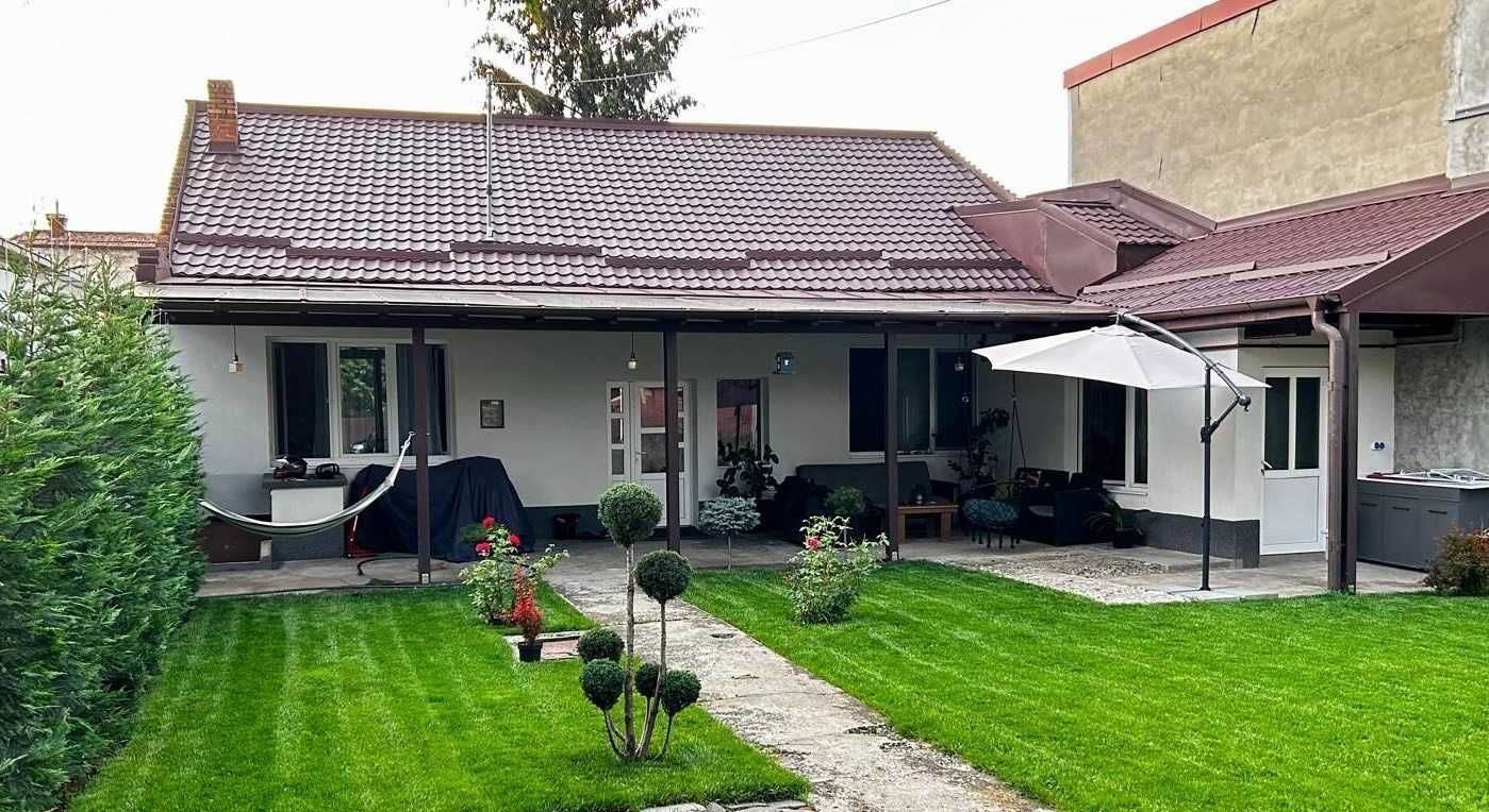Casă de vânzare Curte privată Zona Piața Armatei Targu-Mures