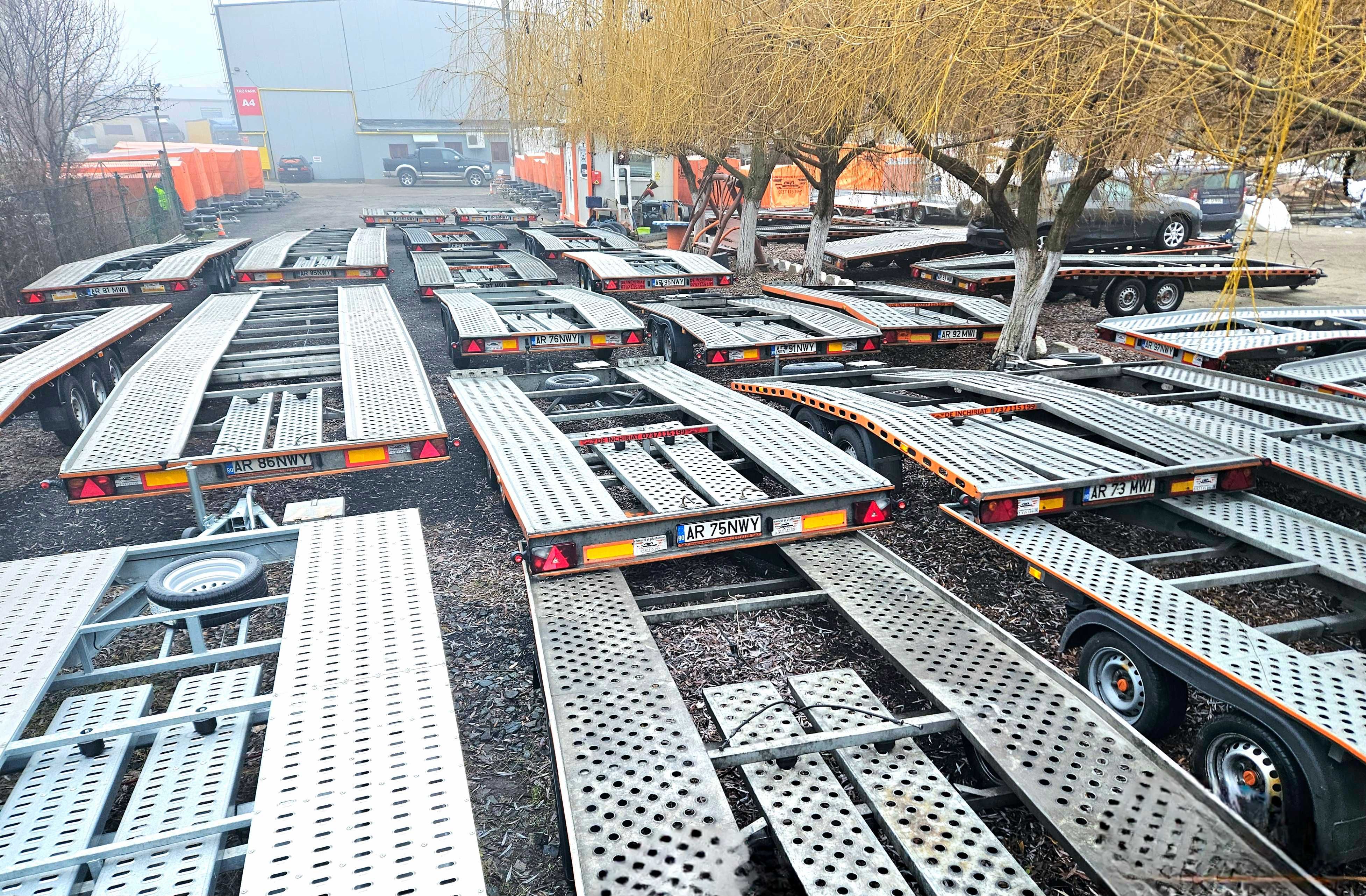 Inchirieri platforma trailer remorca de inchiriat inchiriez remorci Arad