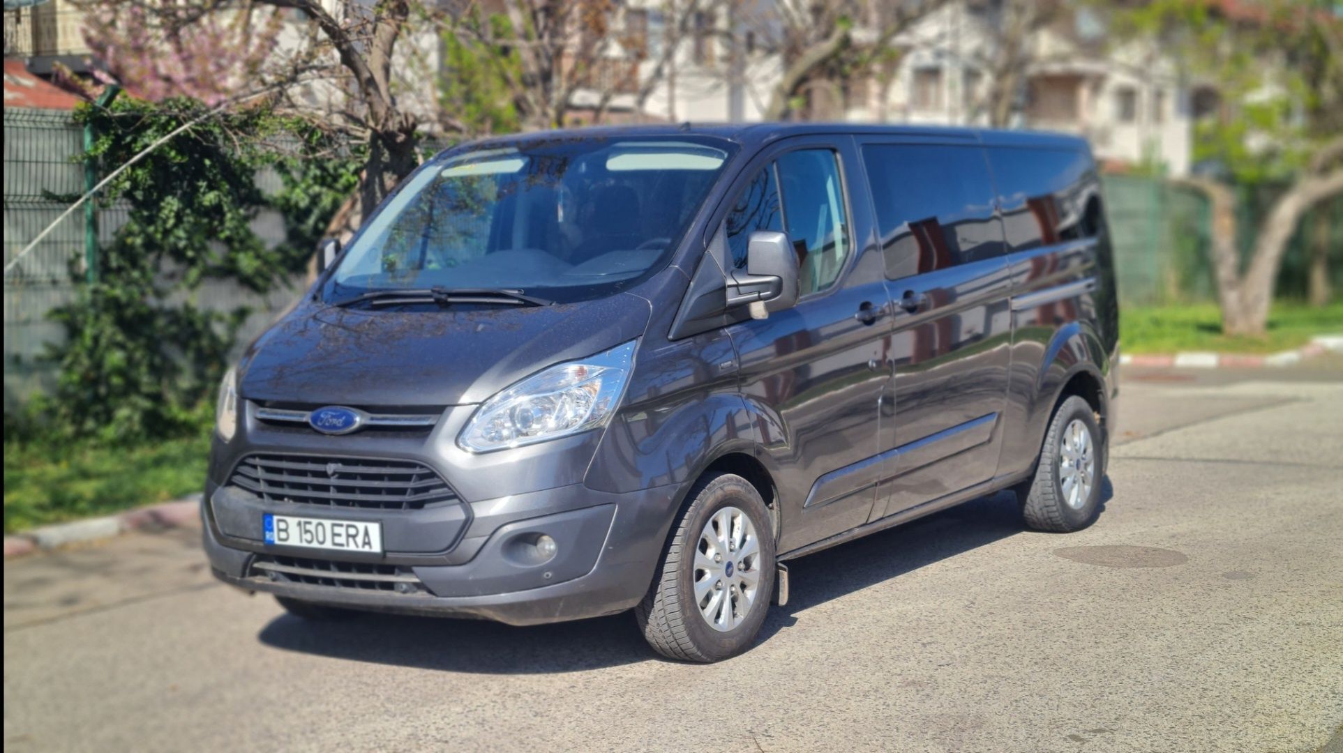 Închiriez microbuz 8+1 ford transit vito viano t5 Transport muncitori Bucur