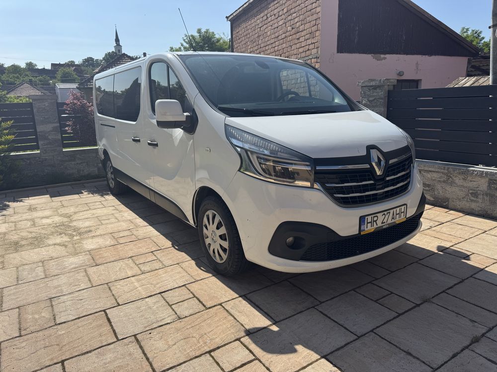 Inchiriez microbuz 9 persoane Odorheiu Secuiesc