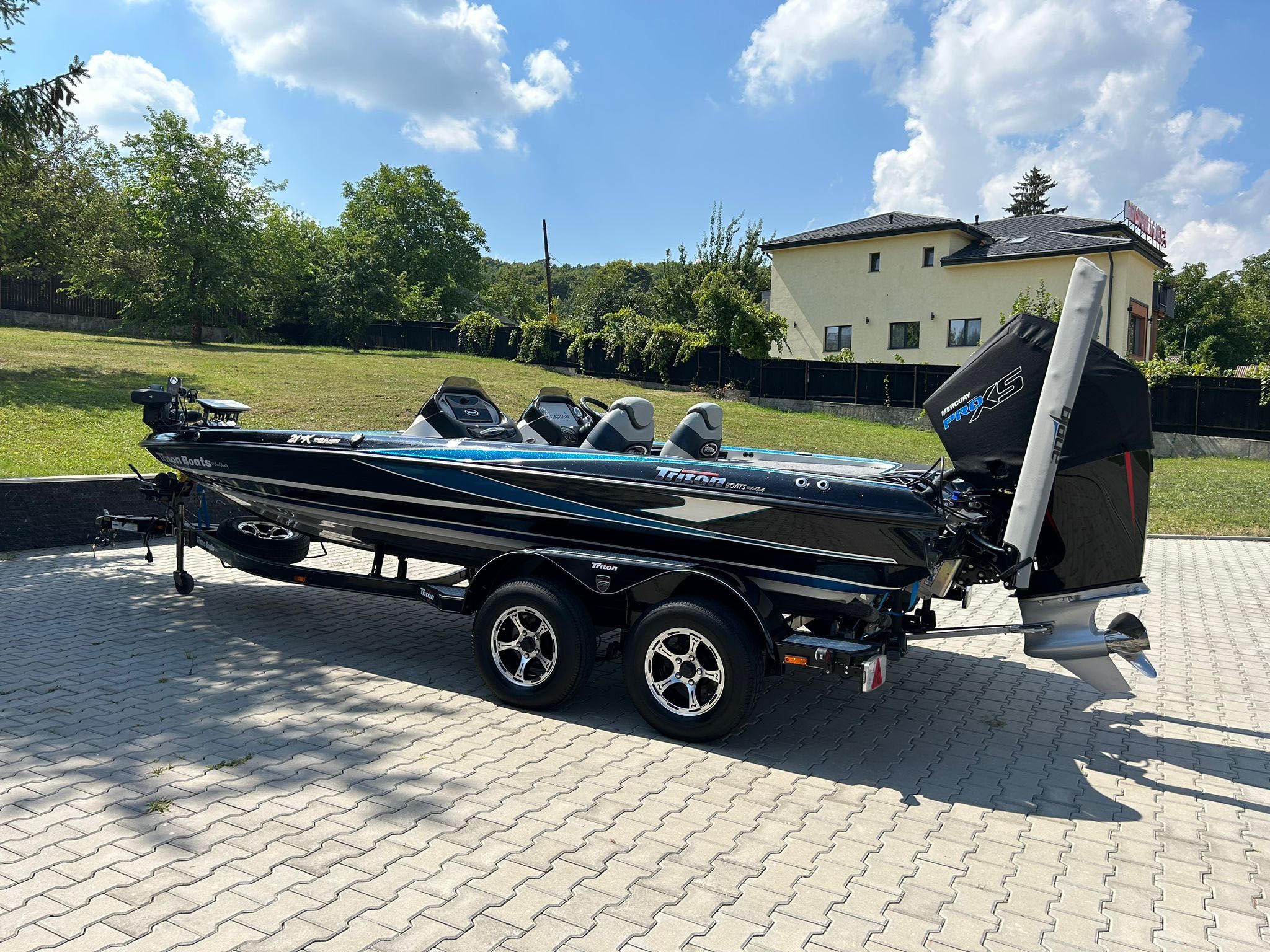 TRITON 21 TRX Bass Classic LIMITED EDITION - 79.860 EURO - TVA inclus Cluj-