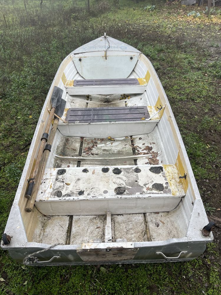 Vând barcă de aluminiu 4,3 m Drobeta-Turnu Severin