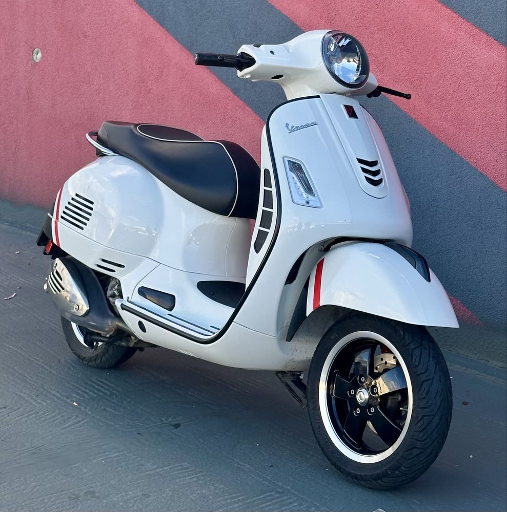 Piaggio Vespa GTS 300 Targu-Mures
